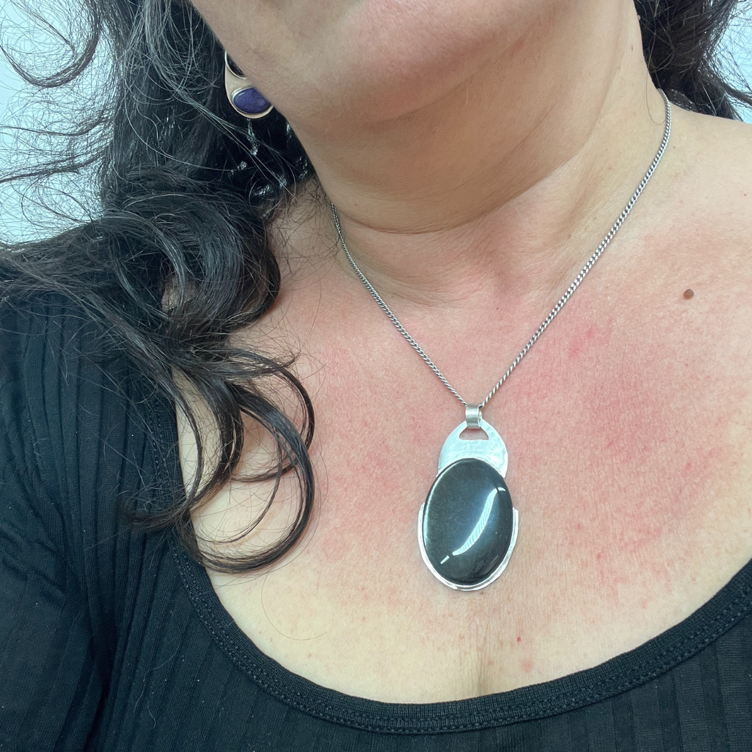 colgante la diosa obsidiana (10)