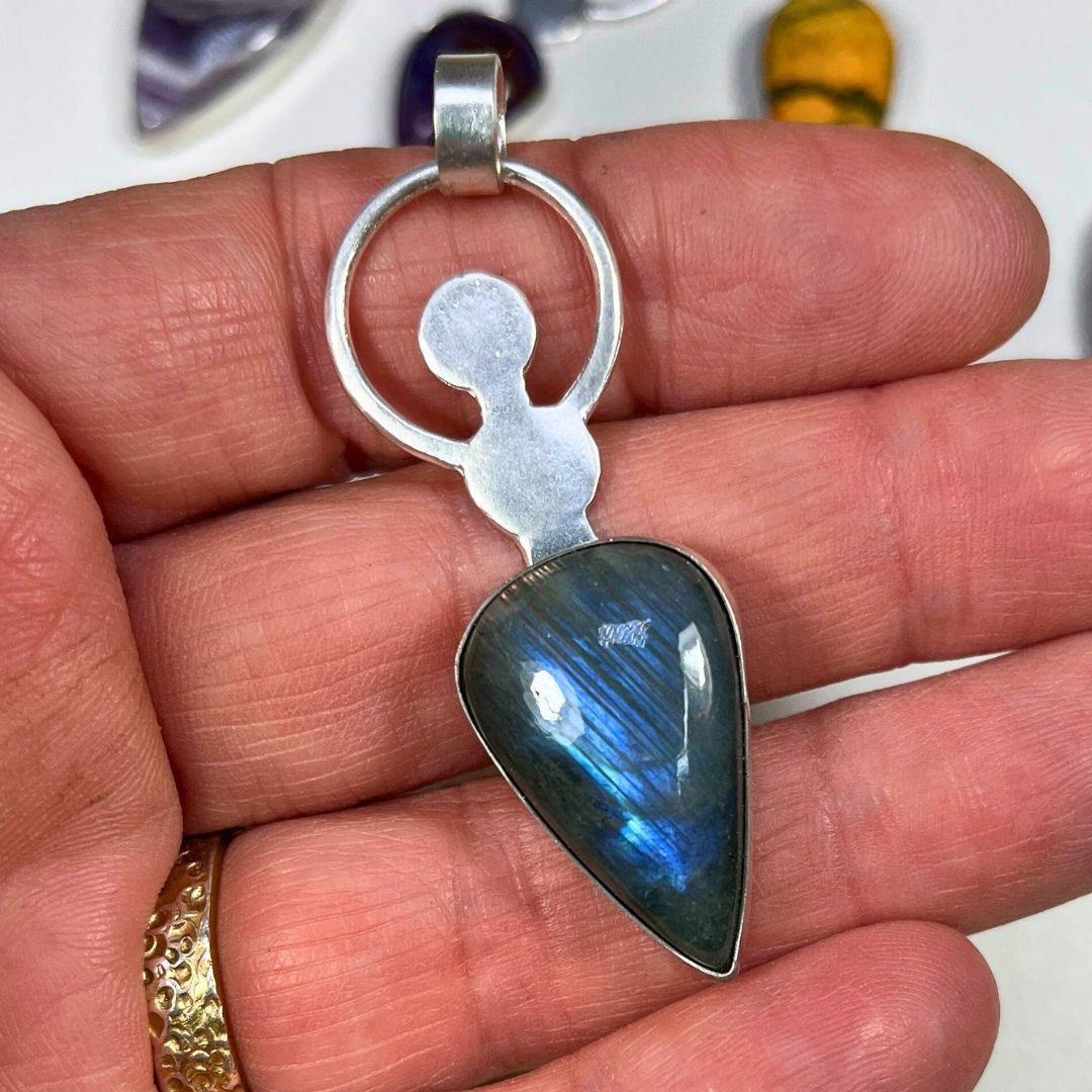 Colgante Durga de plata y labradorita (9)